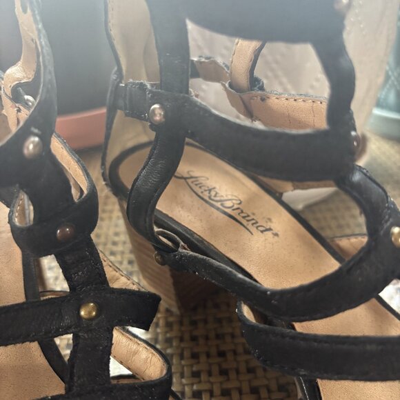 Ladies Lucky Brand Strappy Real Leather Sandals - Picture 6 of 7